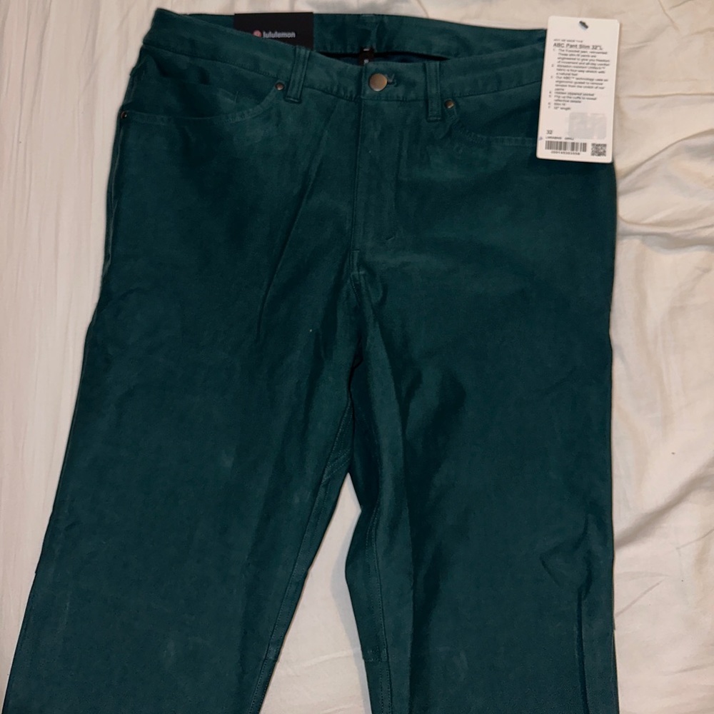 Lululemon ABC utilitech slim-fit pant (32x32)